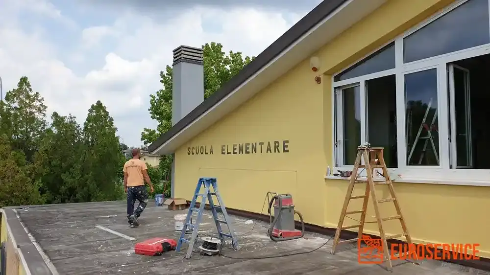 Risanamento e tinteggiatura delle facciate della scuola elementare – fase di cantiere 4