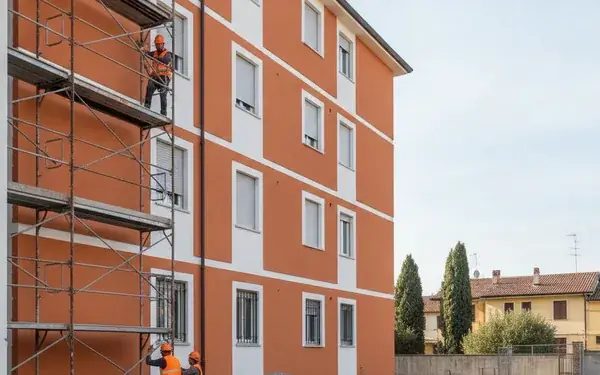 Cappotto e tinteggiatura condominio a Mesola